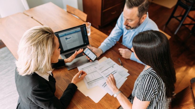 Cicero Viana Filho revela como a educação financeira prepara para uma aposentadoria tranquila.