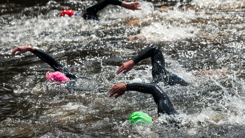 Guilherme Guitte Concato mostra como o triathlon inspira disciplina, equilíbrio e persistência na rotina pessoal e profissional.