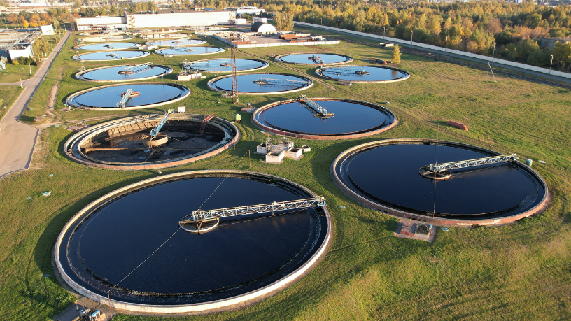 Sustentabilidade em prática: Versa Engenharia Ambiental Ltda promove o reuso inteligente da água com tecnologias de tratamento avançadas.